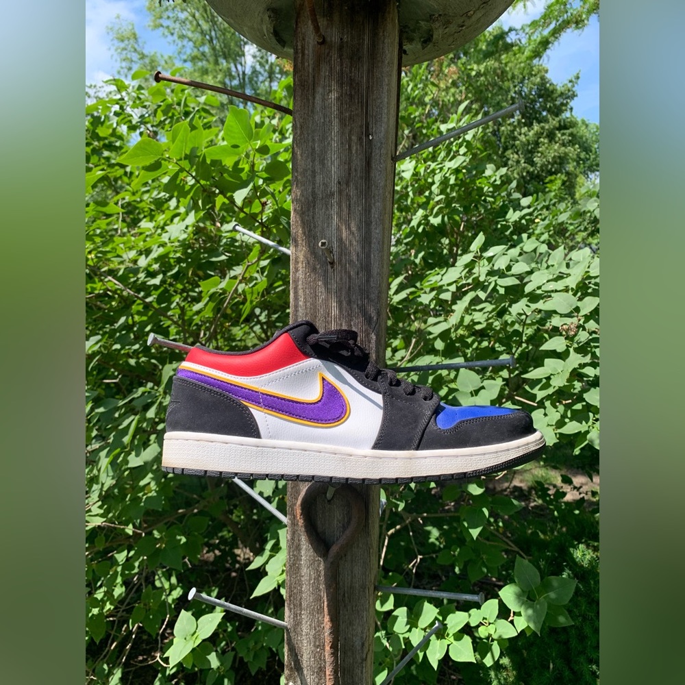 Jordan 1 Low “Rivals”